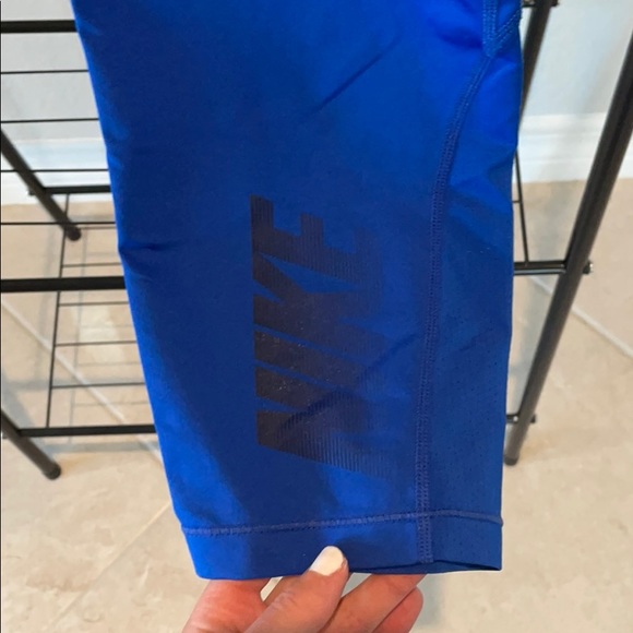 Nike Dry Fit Leggings - Picture 2 of 4